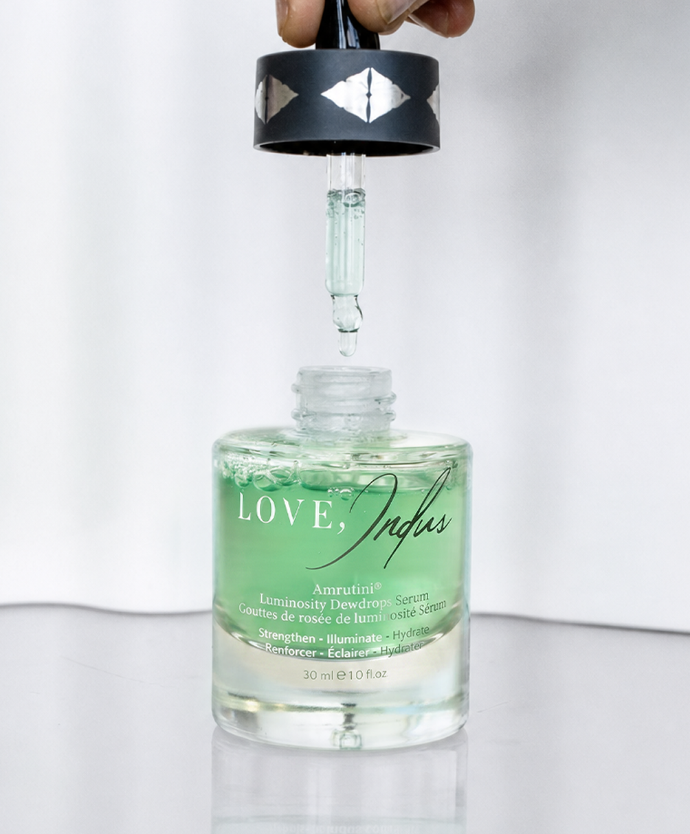 Amrutini Luminosity Dewdrops serum with dropper